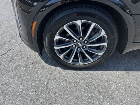 Used 2024 Cadillac Lyriq Sport AWD/4WD image 12