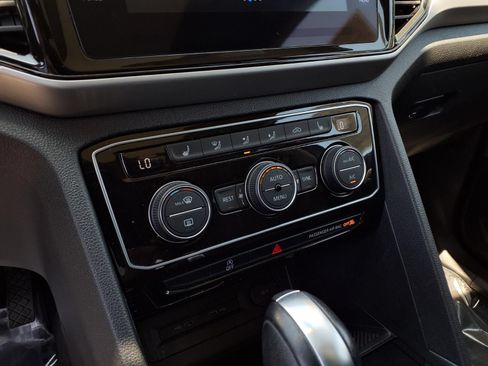 Certified 2023 Volkswagen Atlas SE w/ Panoramic Sunroof Package FWD image 12
