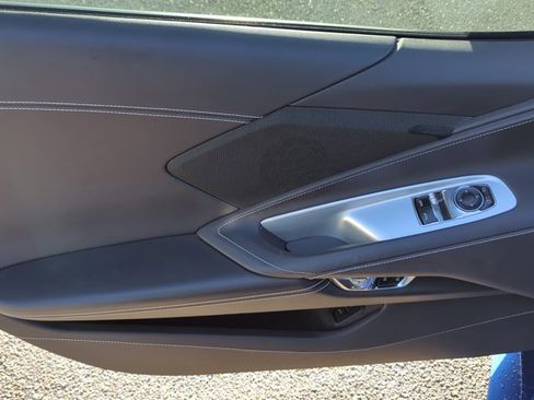 Used 2021 Chevrolet Corvette Stingray Coupe w/ 1LT image 7