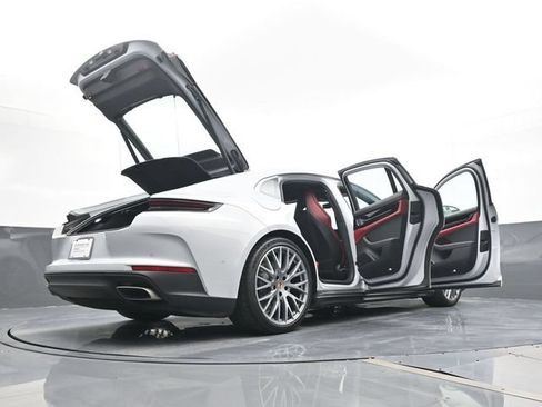 Certified 2025 Porsche Panamera 4 E-Hybrid AWD/4WD image 27
