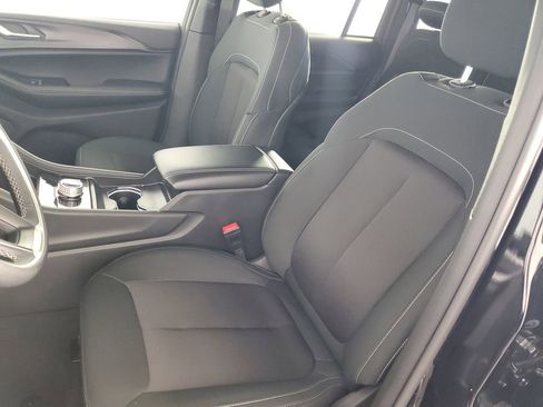 Used 2025 Jeep Grand Cherokee Laredo X image 12