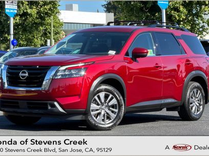 Used 2023 Nissan Pathfinder SV