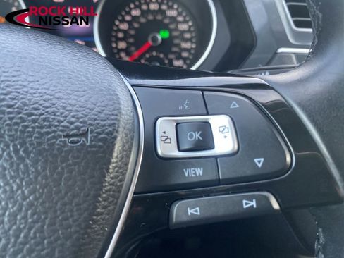 Used 2019 Volkswagen Tiguan SE w/ Panoramic Sunroof Package image 19