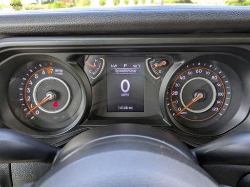 Used 2024 Jeep Gladiator Sport AWD/4WD image 28