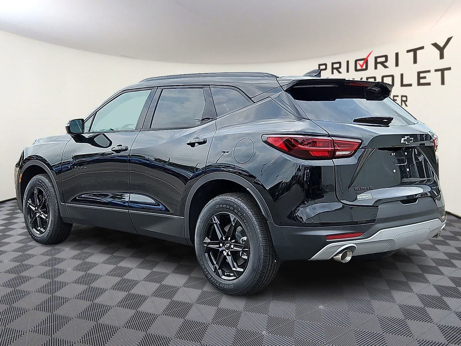 New 2026 Chevrolet Blazer LT w/ Midnight/Sport Edition FWD image 6