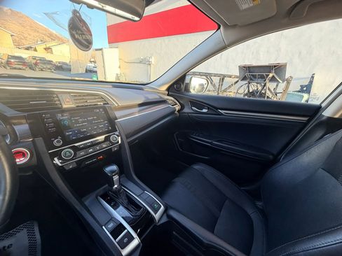 Used 2020 Honda Civic EX-L image 19