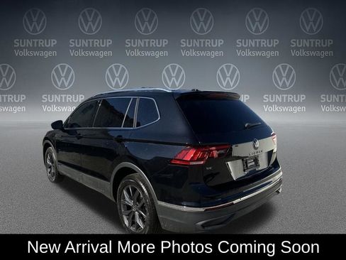 Used 2023 Volkswagen Tiguan SE image 3
