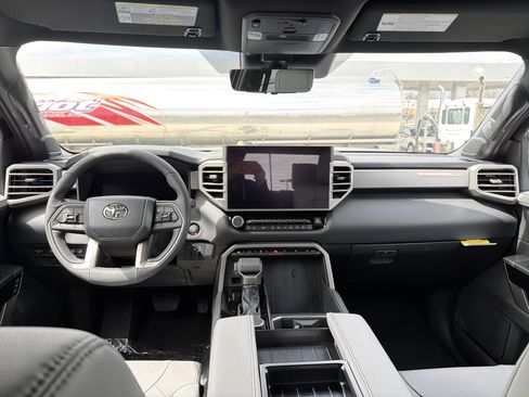 New 2026 Toyota Tundra Limited AWD/4WD image 11