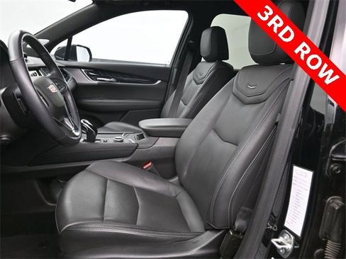 Used 2024 Cadillac XT6 Premium Luxury image 11