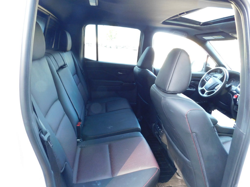 Certified 2025 Honda Ridgeline Black Edition image 6