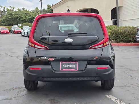 Used 2020 Kia Soul S FWD image 6