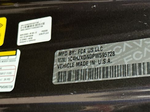 Used 2023 Jeep Wrangler Sport S image 35