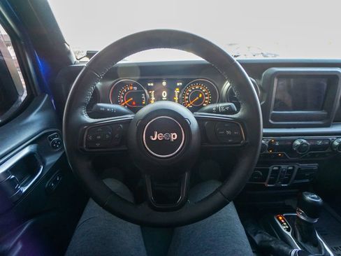 Used 2018 Jeep Wrangler Unlimited Sport S image 17