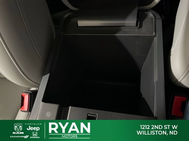 Used 2026 Ford Explorer Active w/ Active Comfort Package AWD/4WD image 25