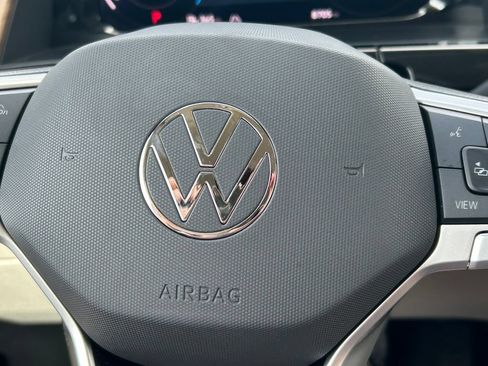 Used 2026 Volkswagen Atlas SE AWD/4WD image 38