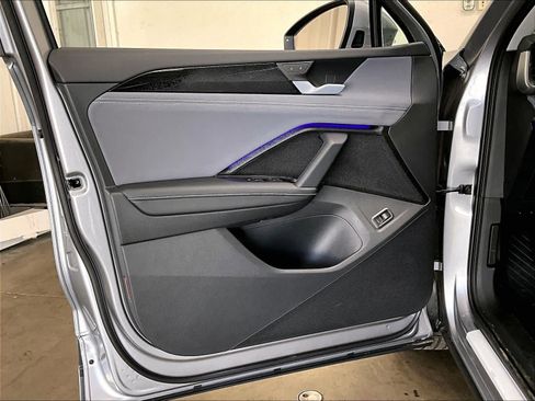 New 2026 Volkswagen Tiguan SE image 24