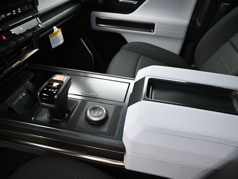 New 2025 GMC Hummer EV 3X image 16