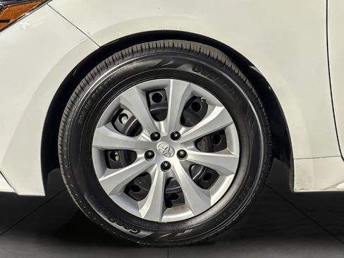Certified 2020 Toyota Corolla LE image 23