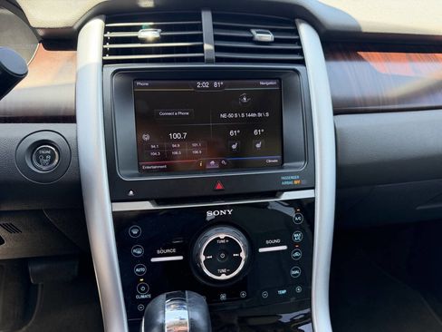 Used 2013 Ford Edge Limited AWD/4WD image 22