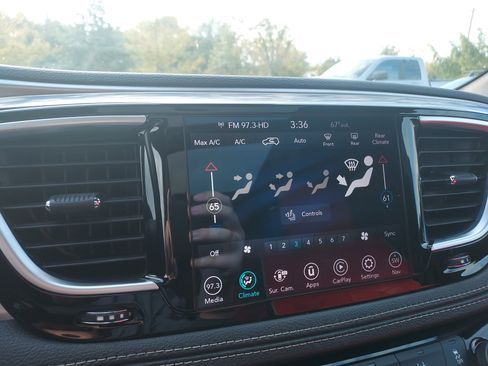 Used 2020 Chrysler Pacifica Limited w/ Quick Oder Package 2EV RED-S image 40