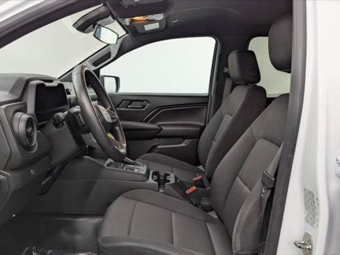 Used 2023 Chevrolet Colorado W/T RWD image 14