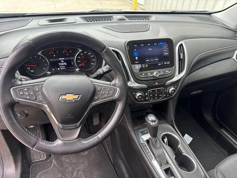 Used 2021 Chevrolet Equinox Premier AWD/4WD image 9