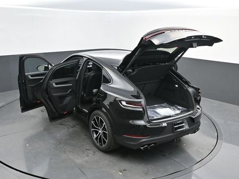 New 2026 Porsche Cayenne Coupe AWD/4WD image 48