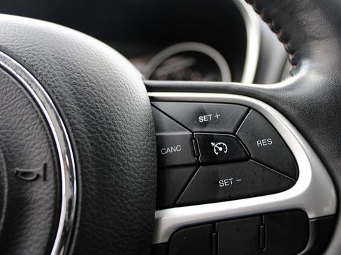 Used 2018 Jeep Compass Limited image 11