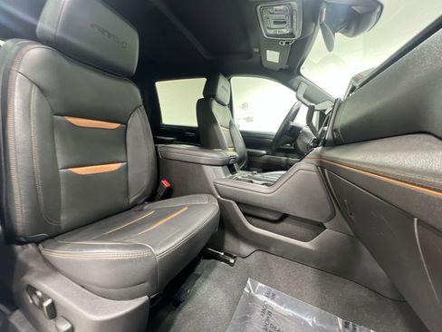 Used 2024 GMC Sierra 3500 AT4 w/ AT4 Preferred Package image 24