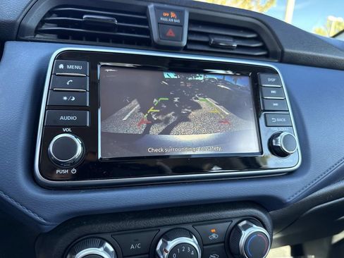 Used 2023 Nissan Versa SV image 23