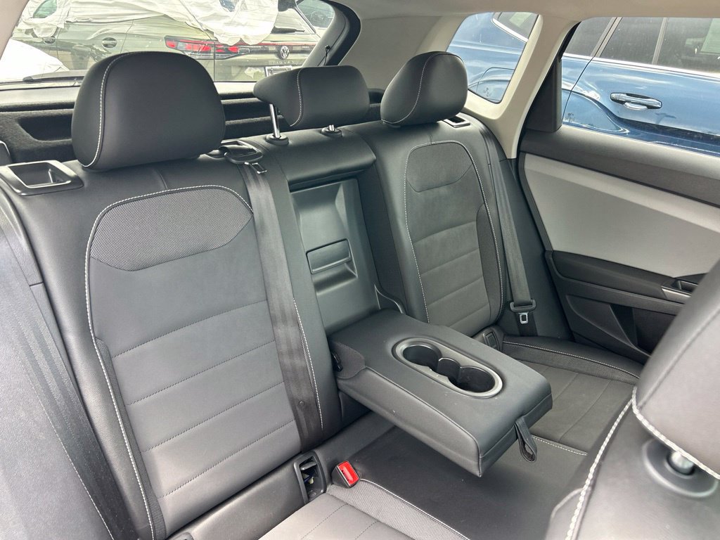 Used 2022 Volkswagen Taos SE FWD image 49