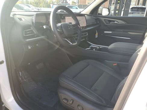 New 2026 Chevrolet Traverse LT w/ Midnight/Sport Edition image 19