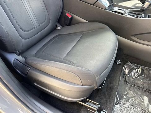 Used 2025 Hyundai Tucson SEL FWD image 16