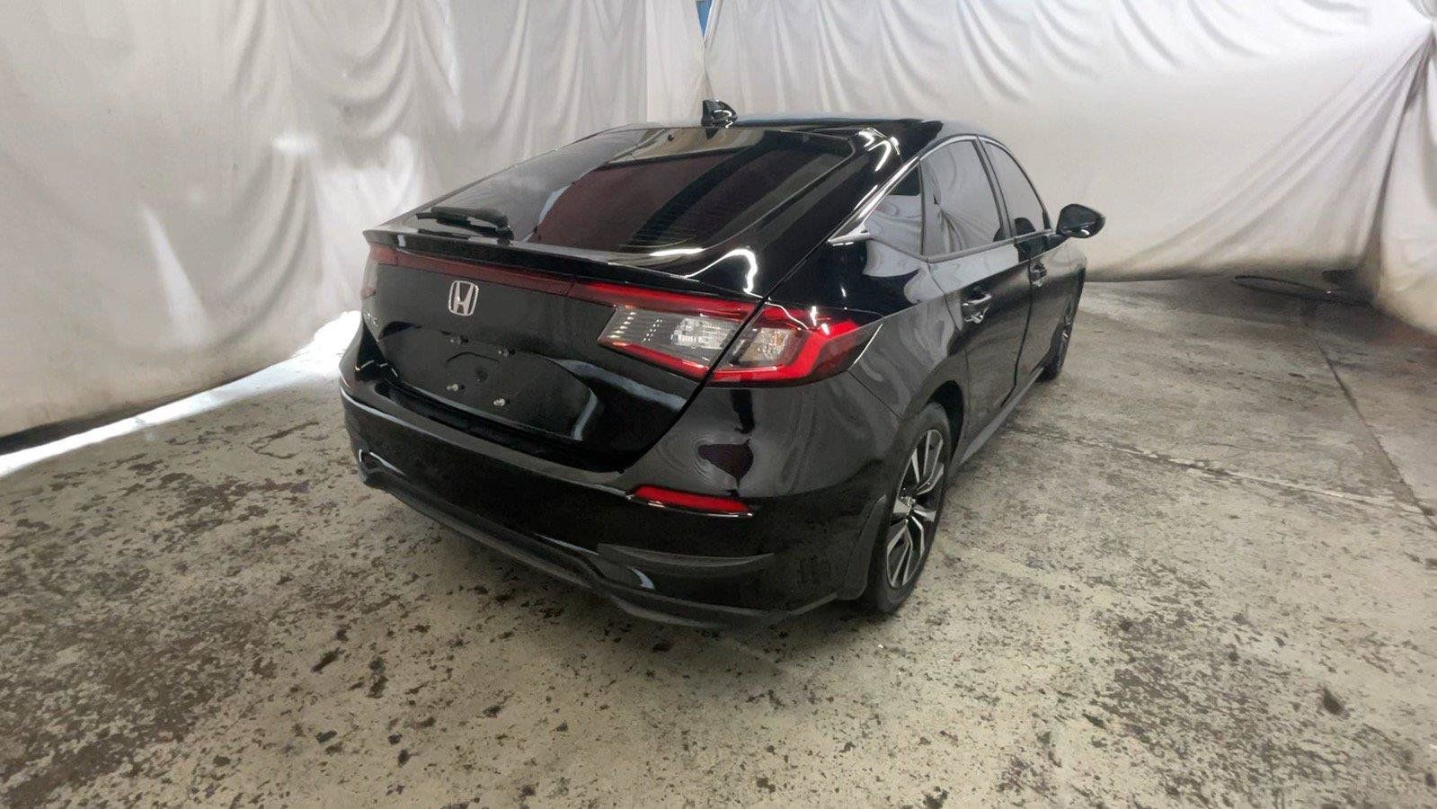 Certified 2024 Honda Civic EX-L image 6