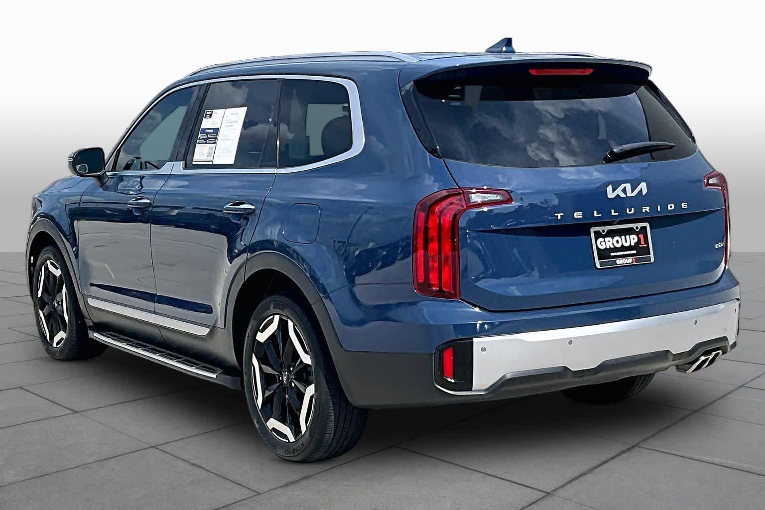 Used 2023 Kia Telluride S AWD/4WD image 11