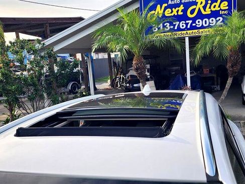 Used 2017 Lincoln MKC Reserve image 4