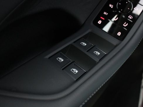 Used 2026 Audi A6 Premium Plus w/ Premium Plus Package AWD/4WD image 9