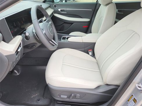 New 2025 Hyundai Sonata SEL image 14