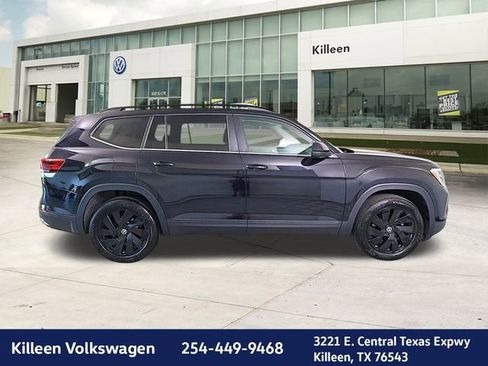 New 2025 Volkswagen Atlas SE image 8