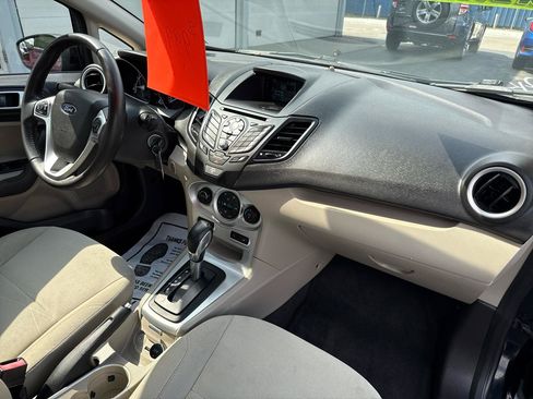 Used 2016 Ford Fiesta SE w/ Cold Weather Package FWD image 24
