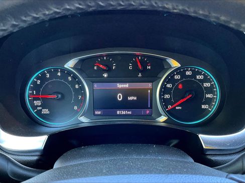 Used 2022 Chevrolet Traverse LT AWD/4WD image 8