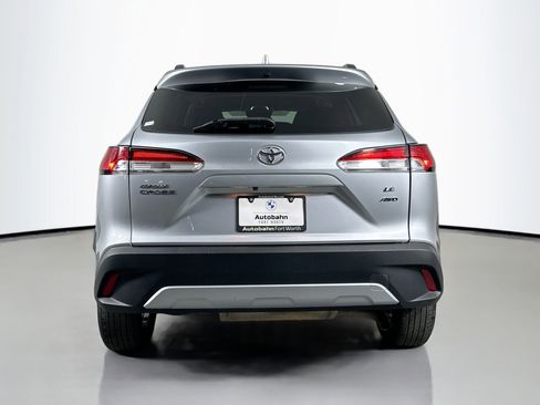 Used 2024 Toyota Corolla Cross LE image 7
