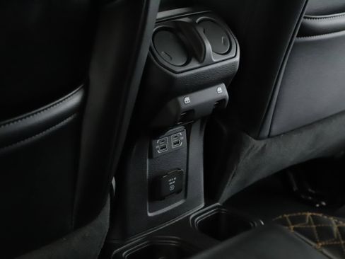 Used 2022 Jeep Gladiator Overland image 6