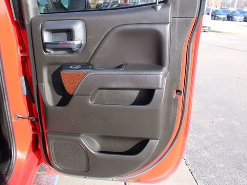 Used 2018 GMC Sierra 1500 SLE w/ SLE Value Package image 23