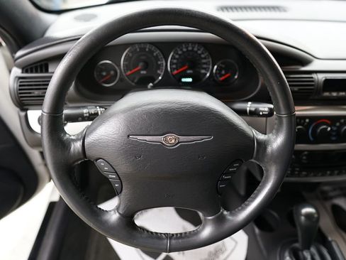 Used 2005 Chrysler Sebring Touring image 22