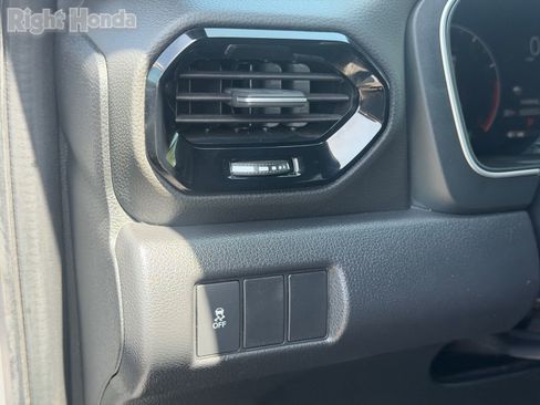 Certified 2023 Honda Pilot Sport image 21