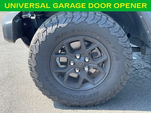 Used 2024 Jeep Wrangler Unlimited Sport AWD/4WD image 13