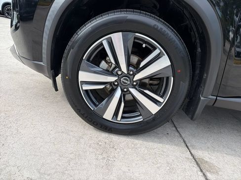 Certified 2023 Nissan Rogue SL FWD image 12