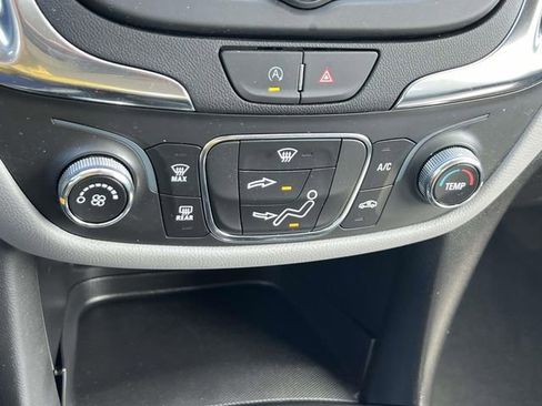 Certified 2023 Chevrolet Equinox LS w/ Driver Confidence II Package AWD/4WD image 31
