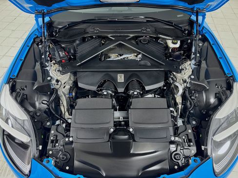 Used 2026 Aston Martin DB12 Coupe RWD image 25